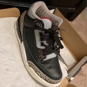 BLACK CEMENT JORDAN 3s